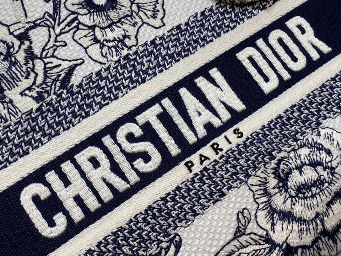 lady D*or handle bag-24cm