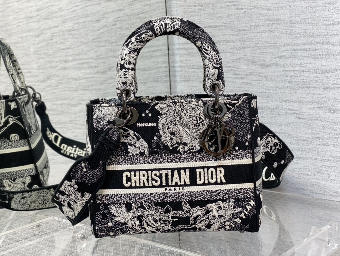 lady D*or handle bag-24cm