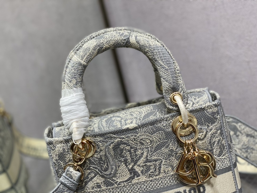 lady D*or handle bag-24cm