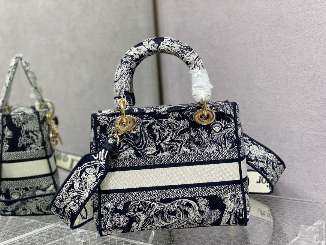 lady D*or handle bag-24cm