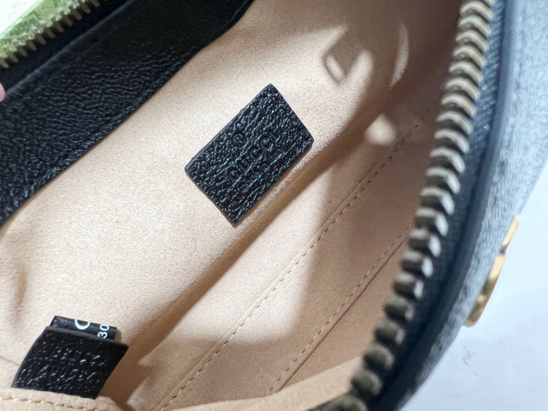 G*u*i aphrodite bag-21*12*4cm