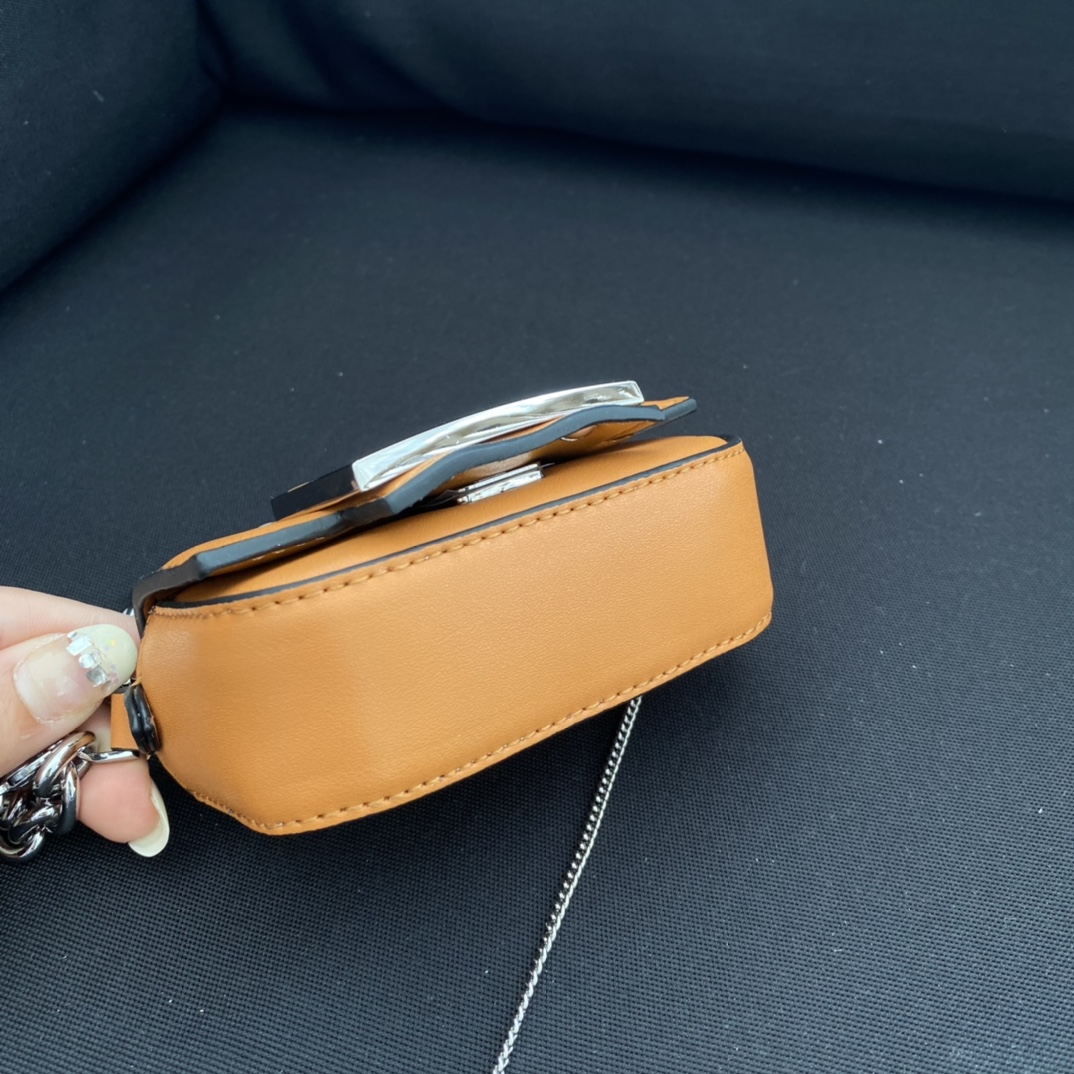 f**di&T*f*ny baguette bag-11×6.5×2.5cm