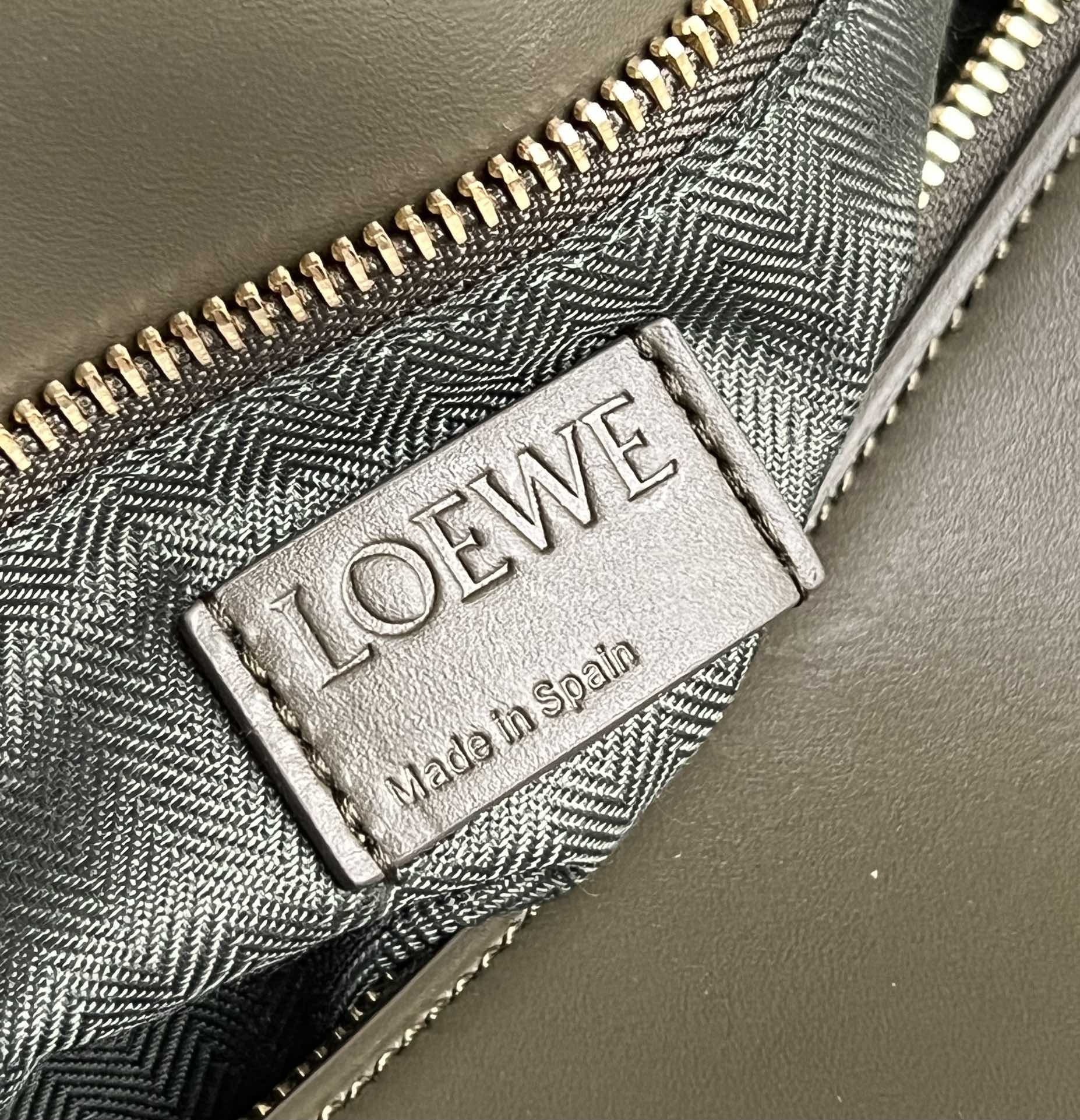 Loewe Puzzle Small Bag-24*10*14CM