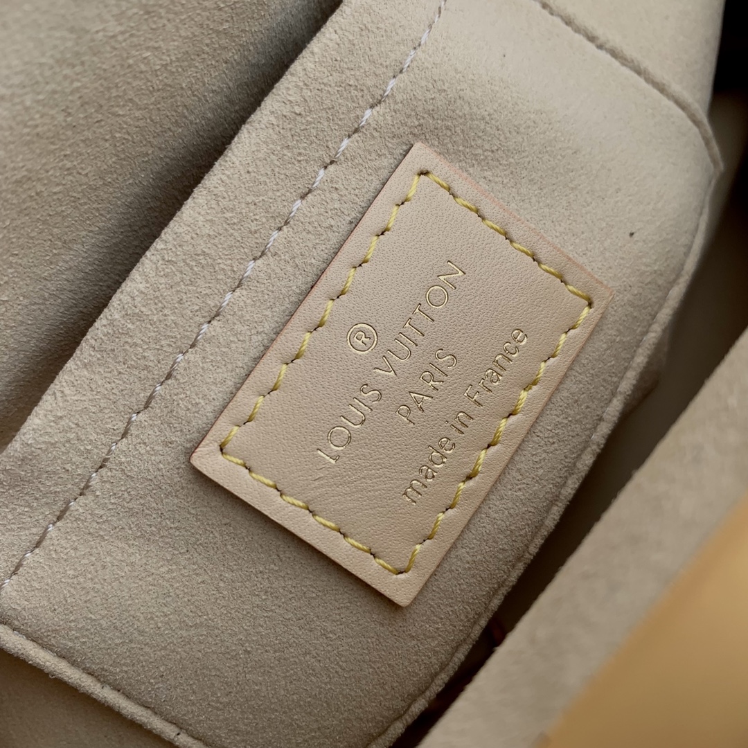 l**is V*t*n m46544 monogram clutch -28*14*10cm