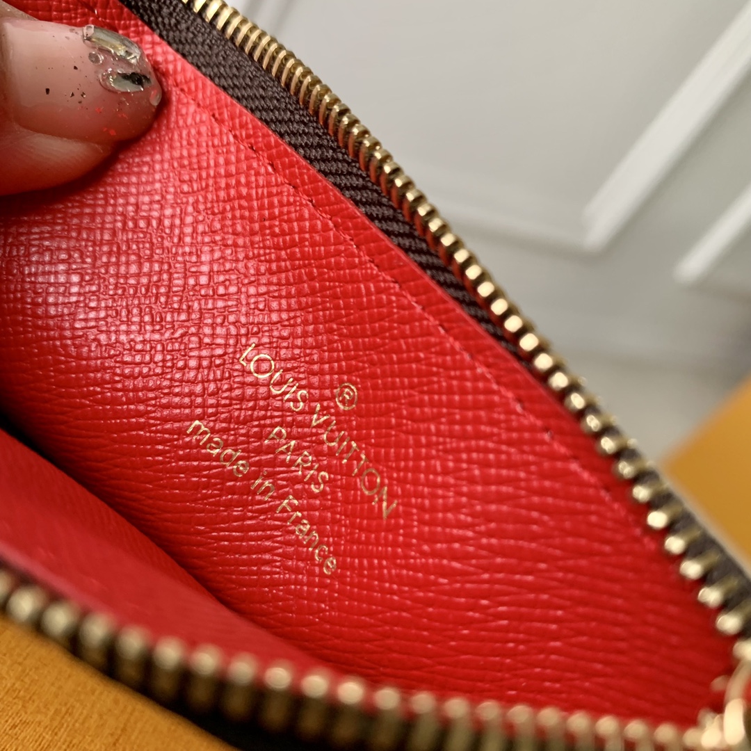 l**is V*t*n wallet-m81881-12 x 8 x 0.8cm