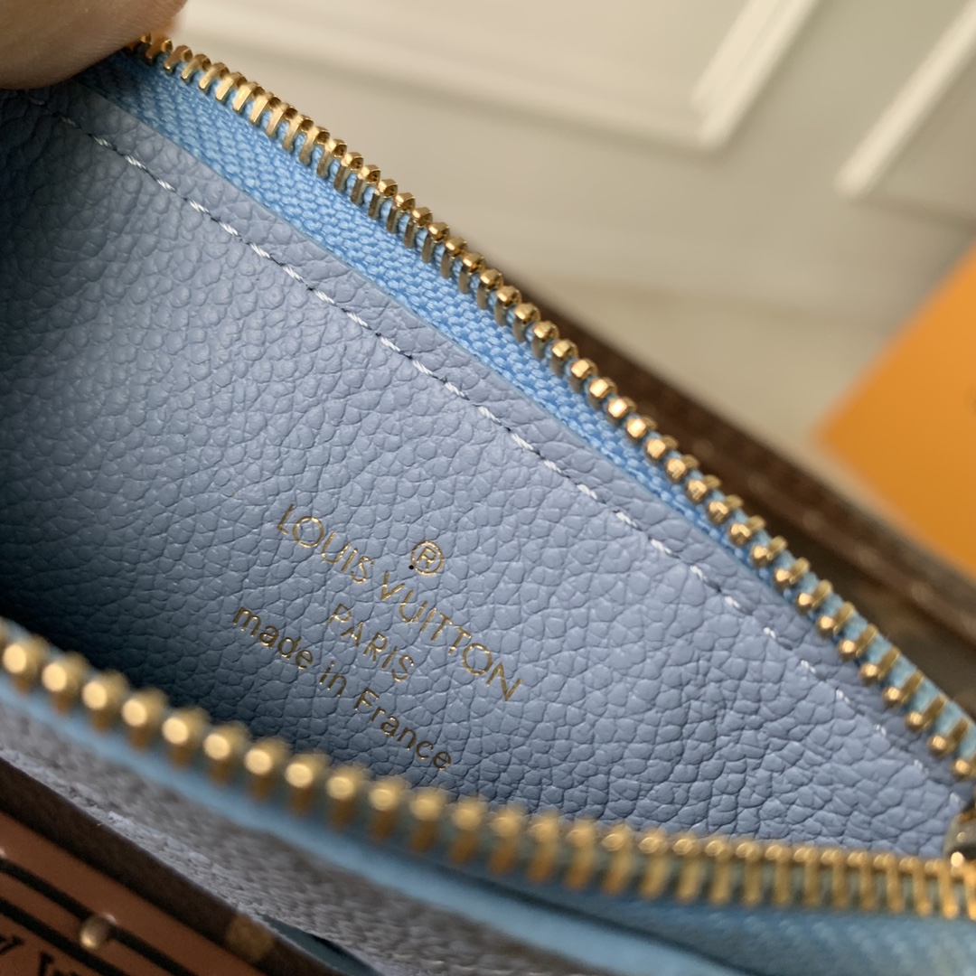 l**is V*t*n wallet-m81881-12 x 8 x 0.8cm