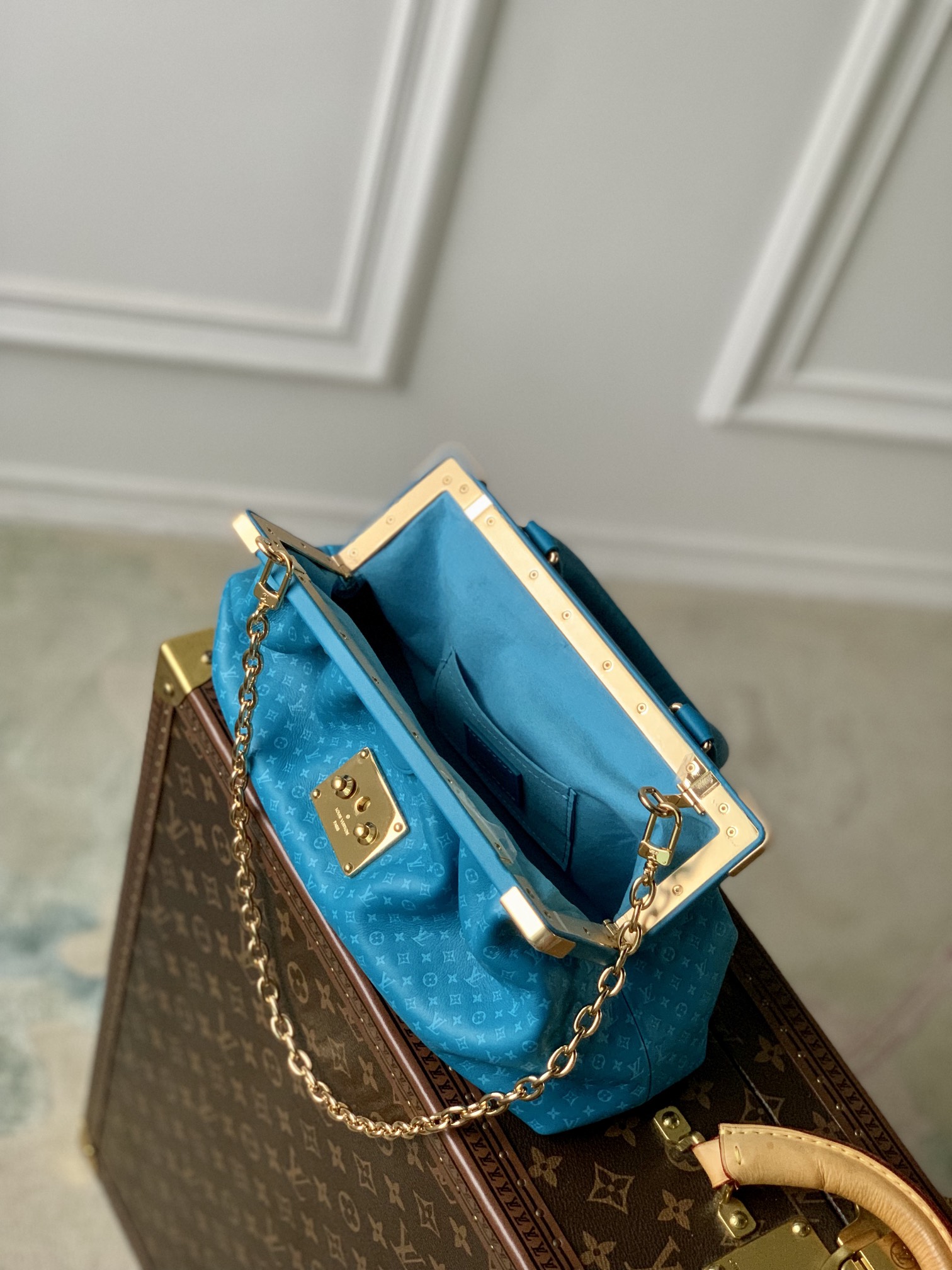 l**is V*t*n m46544 monogram clutch -28*14*10cm