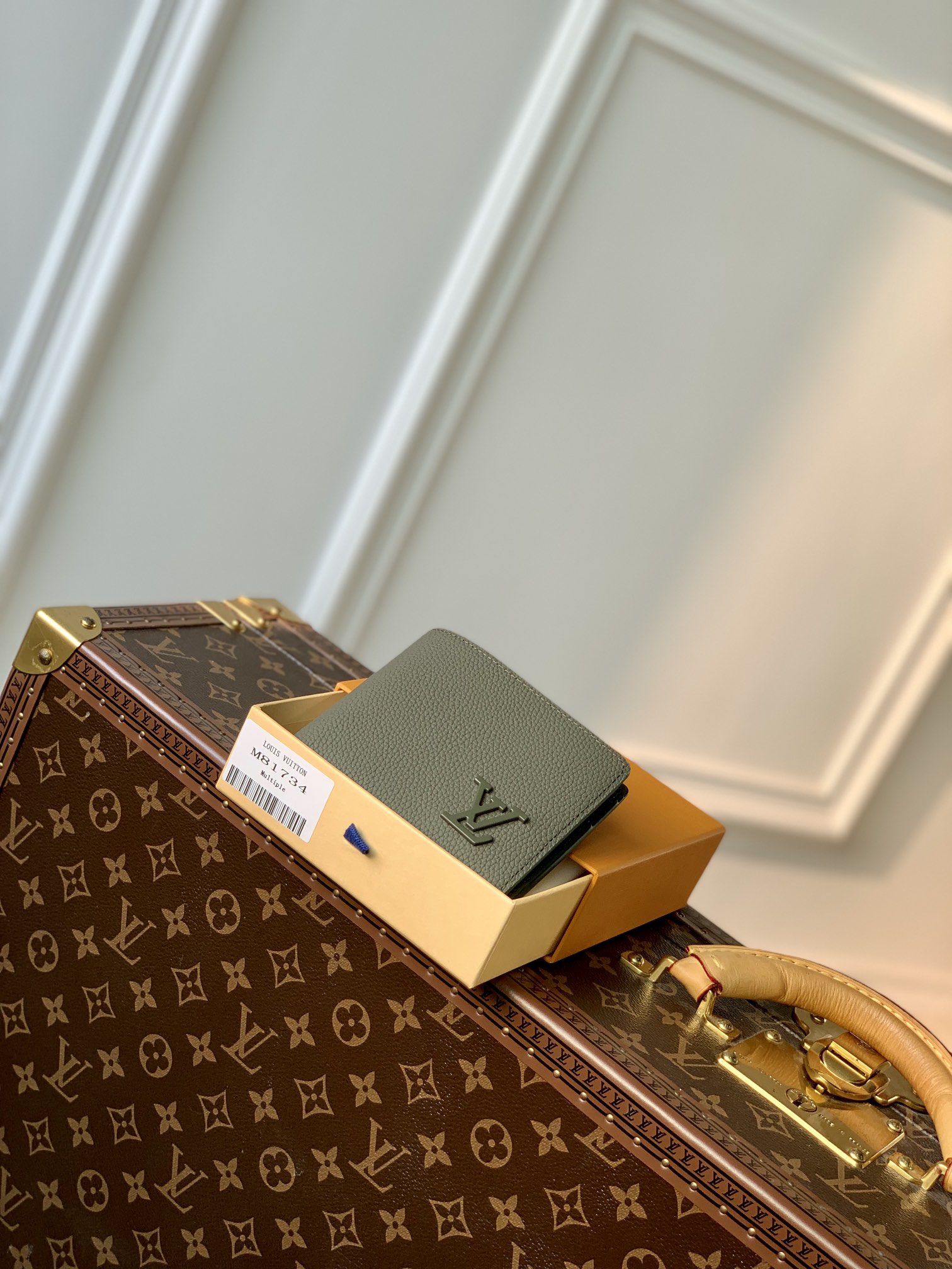 l**is V*t*n portefeuille multiple wallet-11.5 x 9 x 1.5 cm