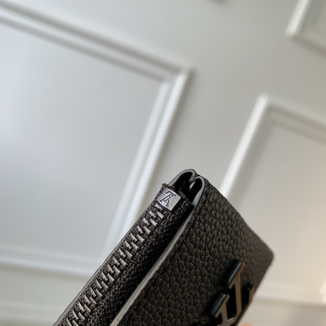 l**is V*t*n wallet-12.0x 7cm