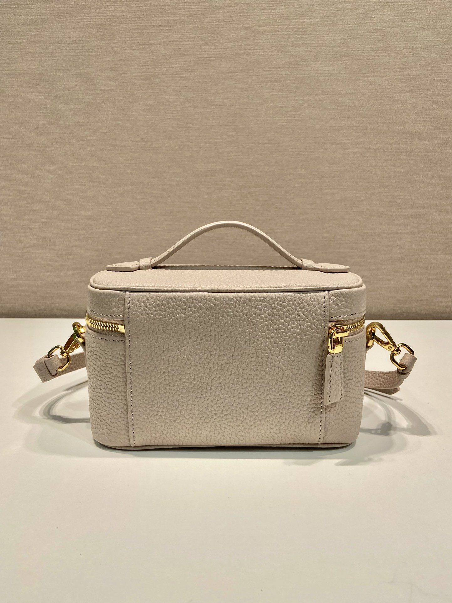 Pra*a 1bh202 cosmetic bag-18*11.5*7.5cm