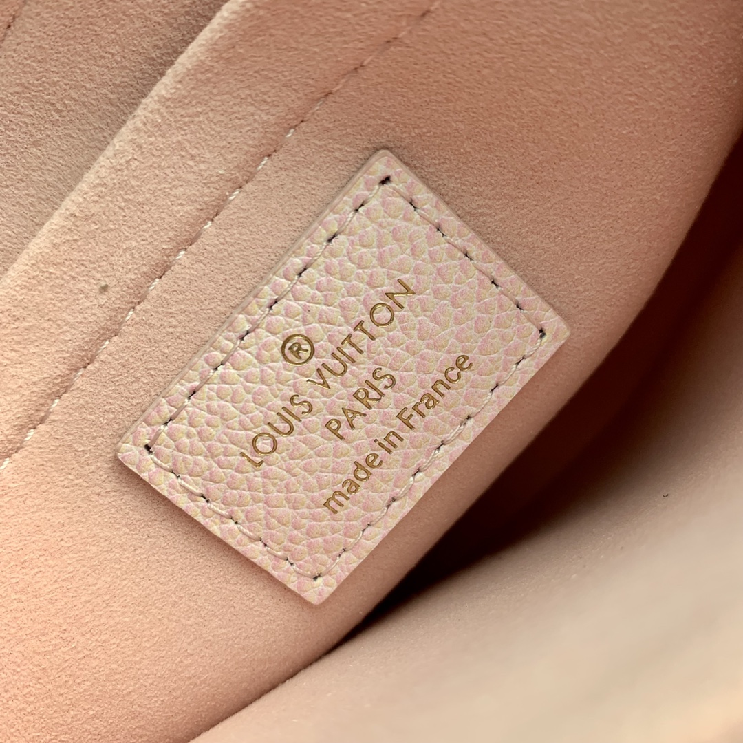 l**is V*t*n multi pochette accessoires m46180-24*13.5* 4cm