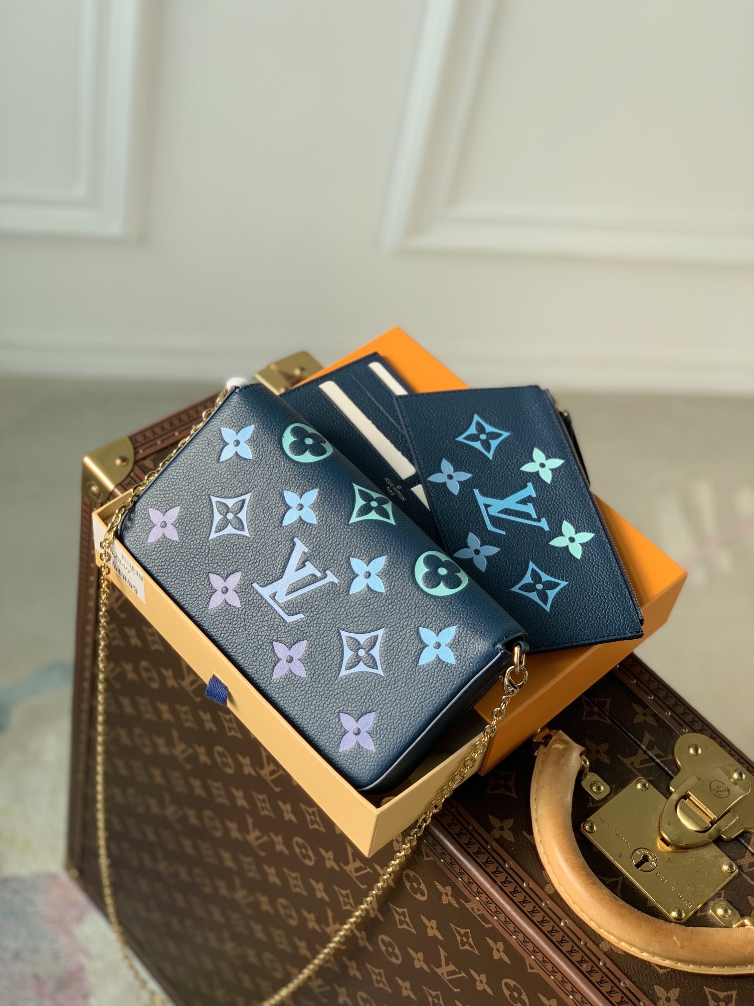 l**is V*t*n pochette félicie-m82047-21*11* 2cm