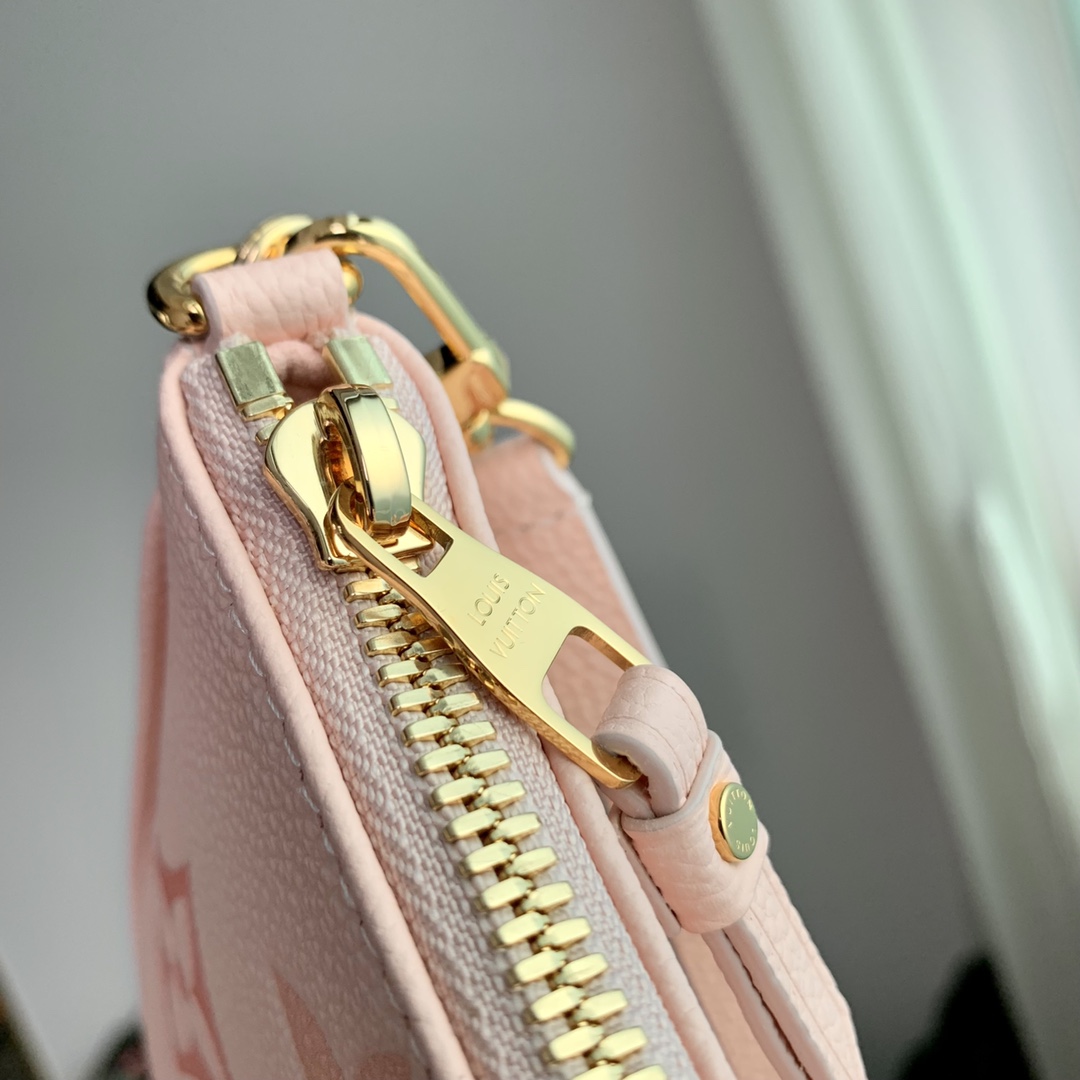 l**is V*t*n easy pouch on strap-19x11.5x3cm