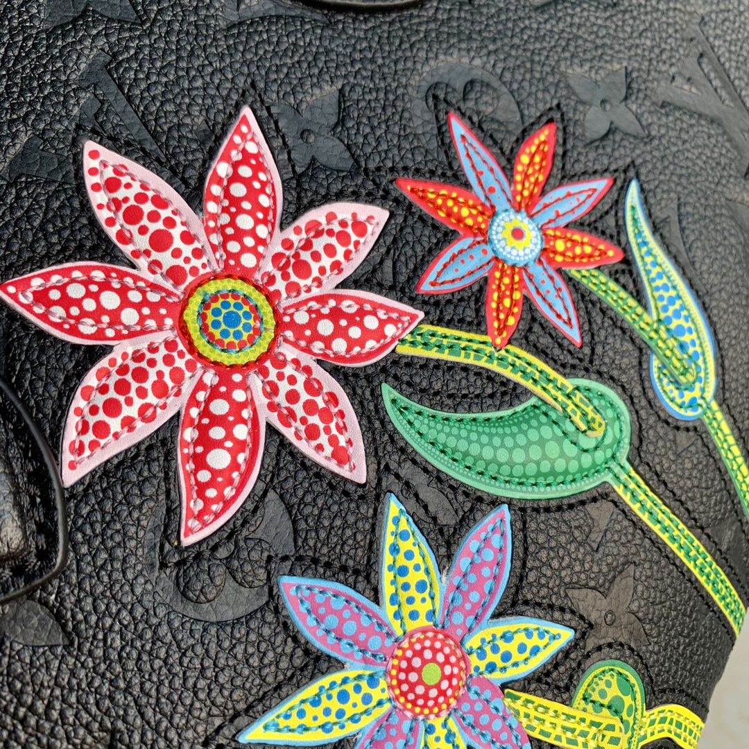 l**is V*t*n onthego handbag- m21732-25*19*11.5 cm