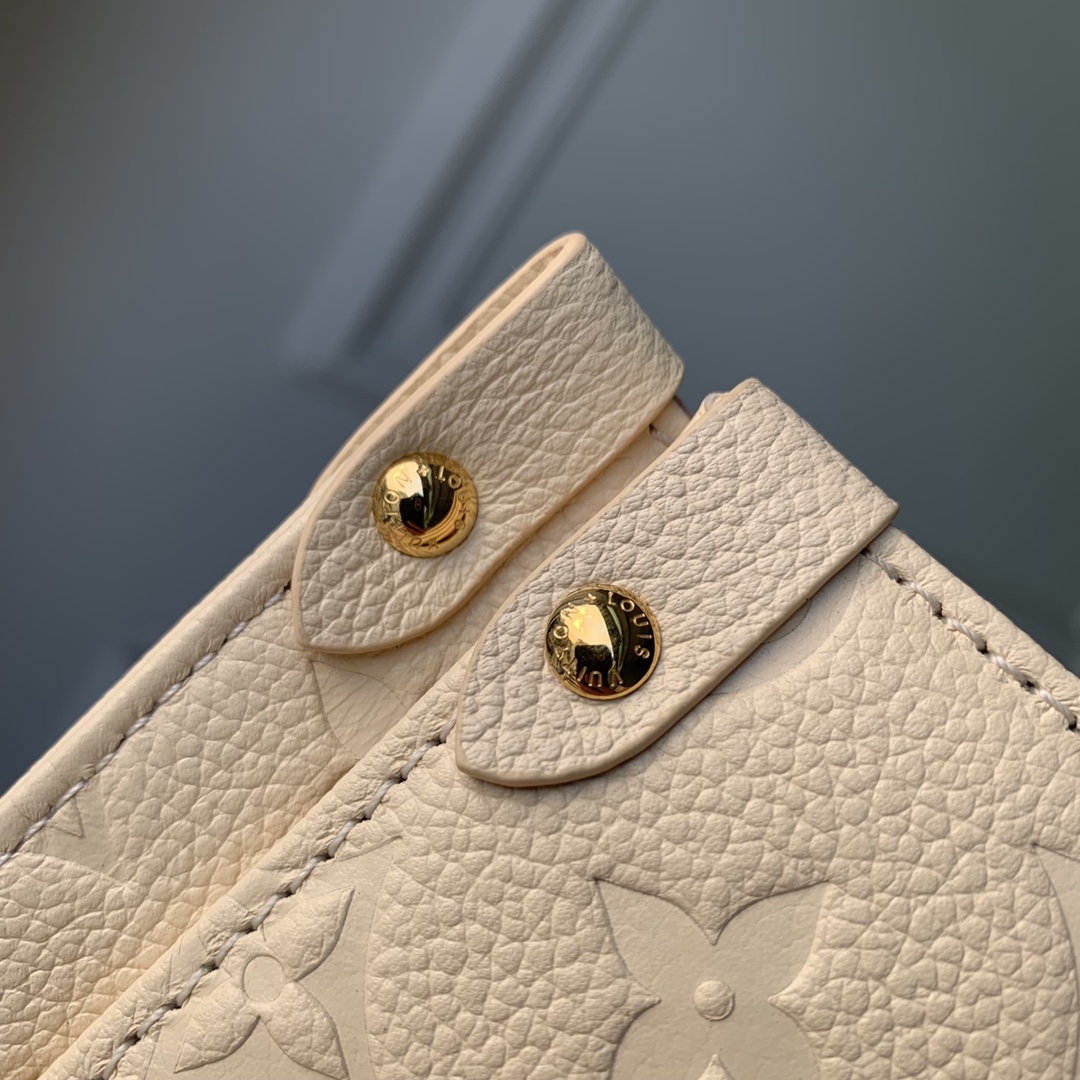 l**is V*t*n x ykonthego handbag-35 x 27 x 14 cm