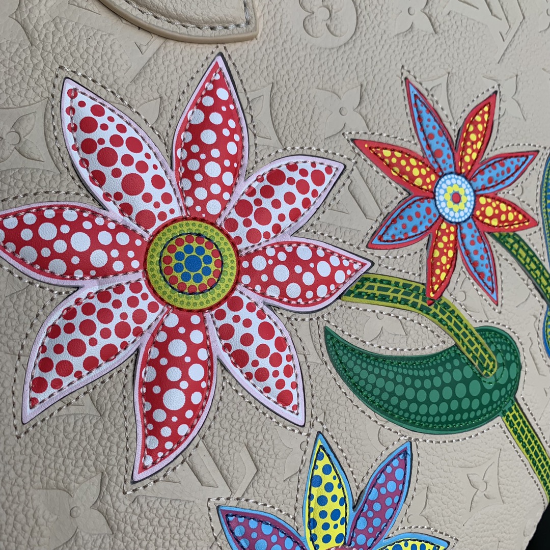 l**is V*t*n x ykonthego handbag-35 x 27 x 14 cm