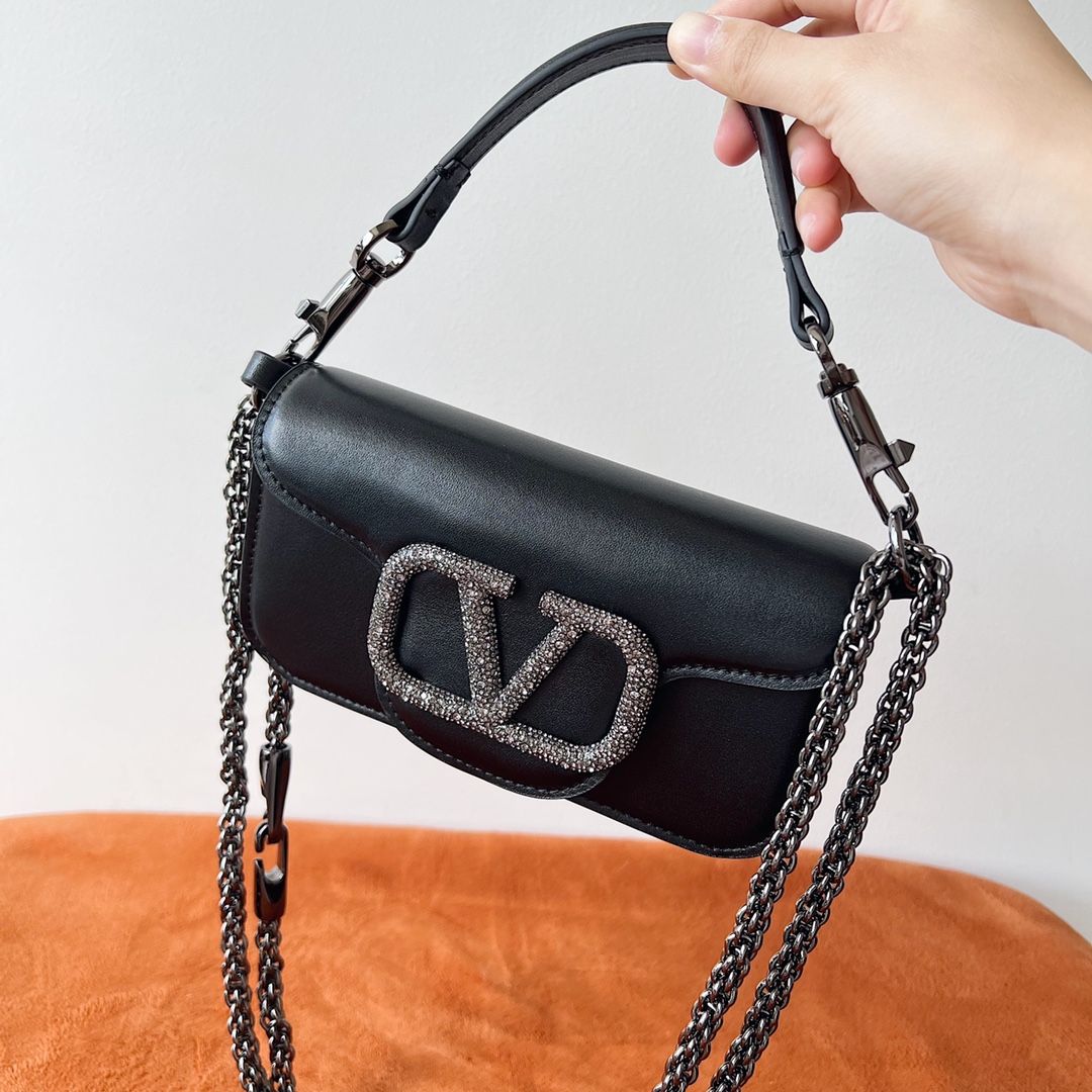 Valentino Garavani Signature Bag-20×11×5CM