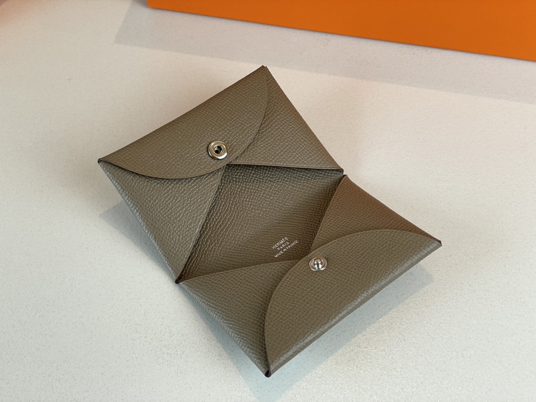 H**mes constance wallet epsom