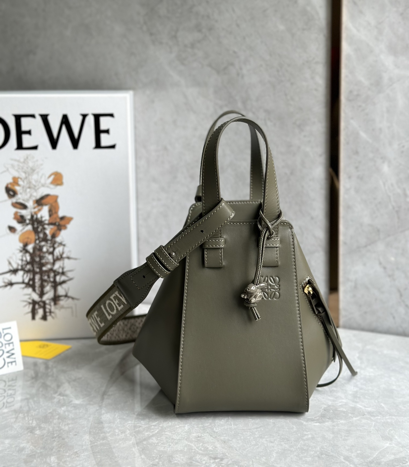Loewe Hammock Bag-19.5*14.4*20.8CM