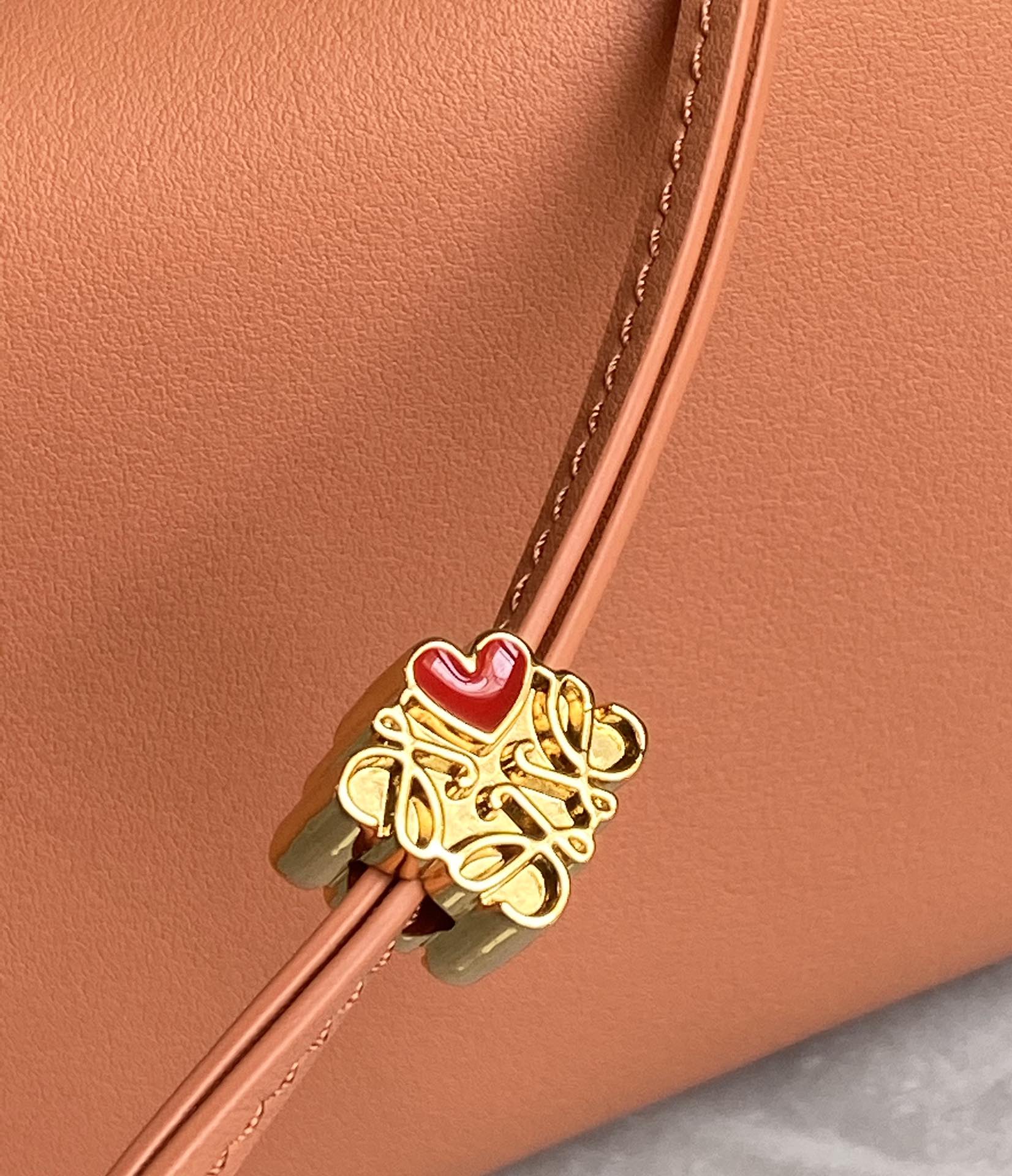 Loewe Cubi Bag-20.5×17×12.5CM