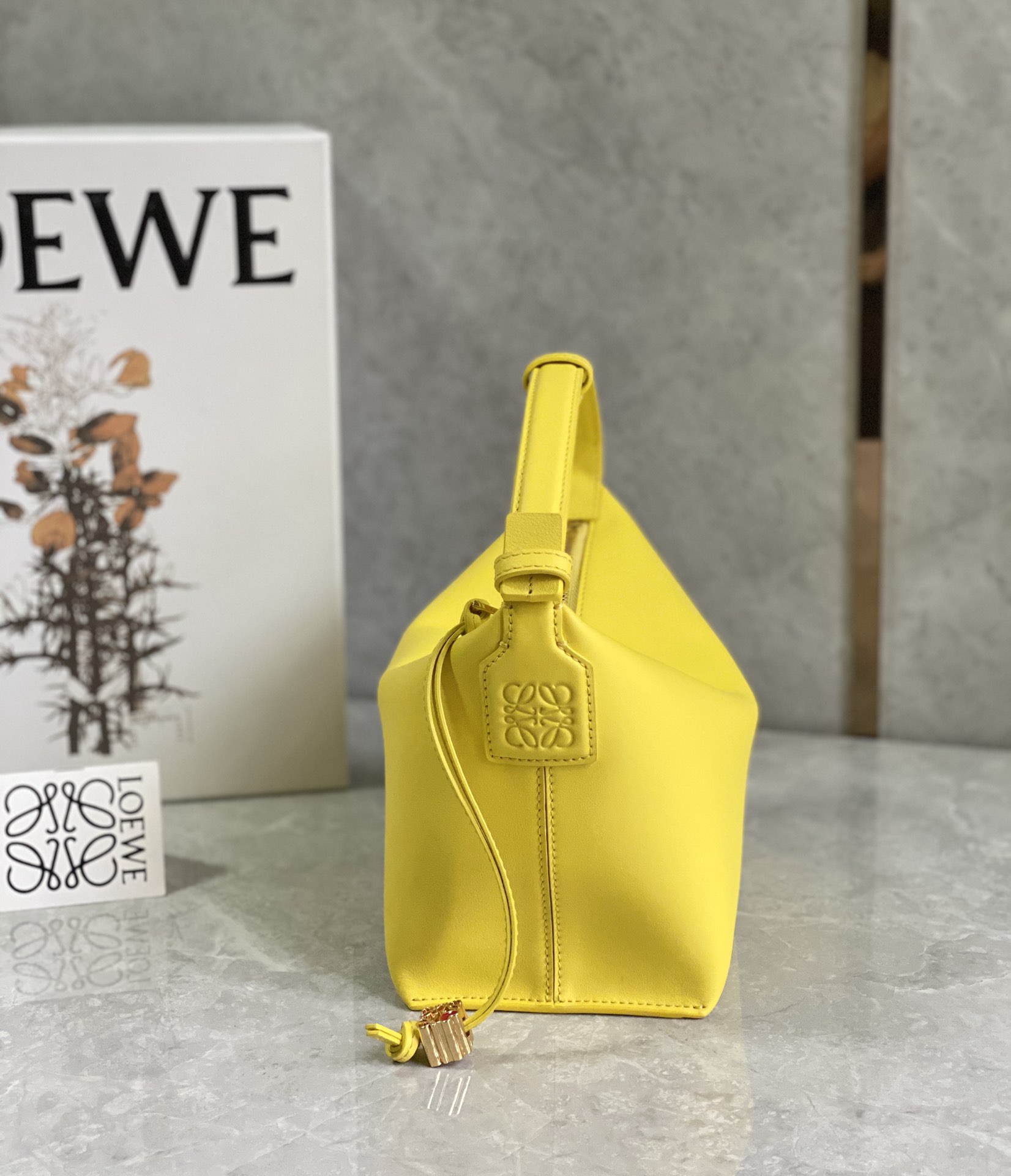 Loewe Cubi Bag-20.5×17×12.5CM