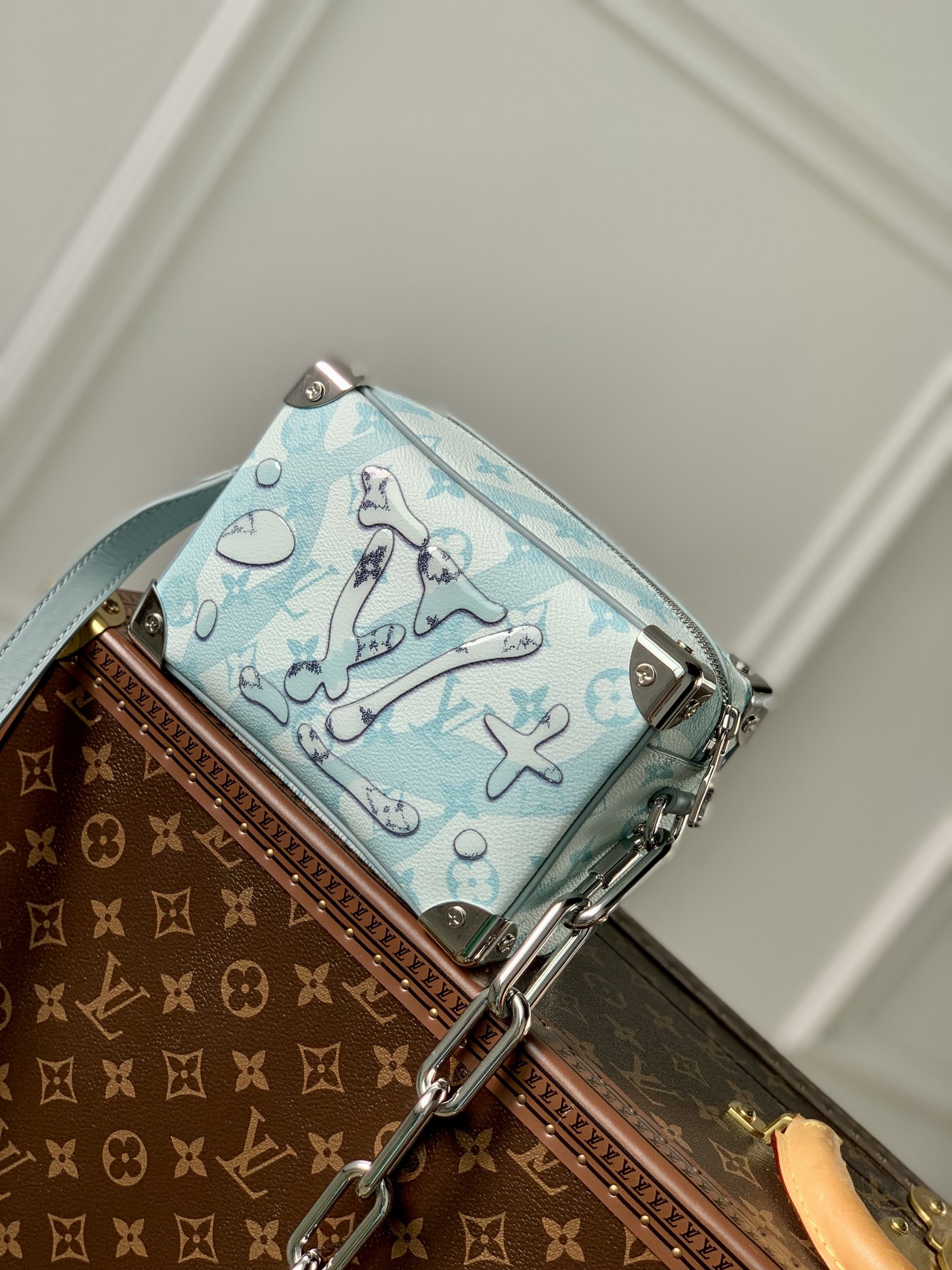 l**is V*t*n mini soft trunk-m22588-18*13*8m