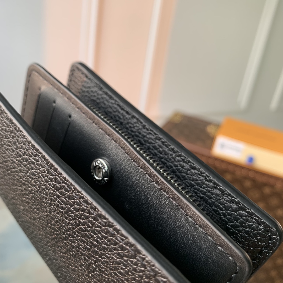 l**is V*t*n wallet-m80817-11×8.5×3.5cm