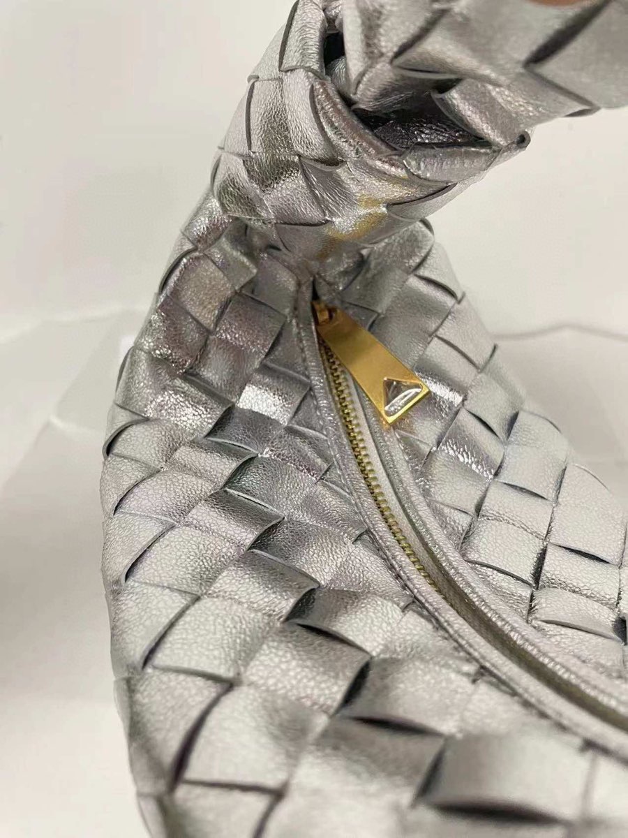 Bo*te*ga ve*ne*ta jodie hobo-23x28x8cm