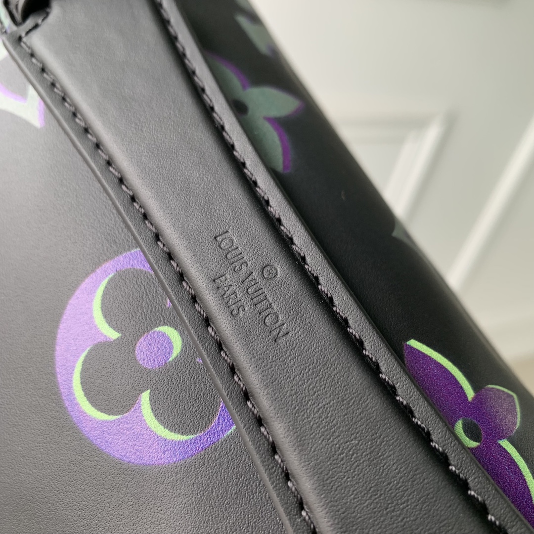 l**is V*t*n aerogram waist bag-m22494-45*17*9cm