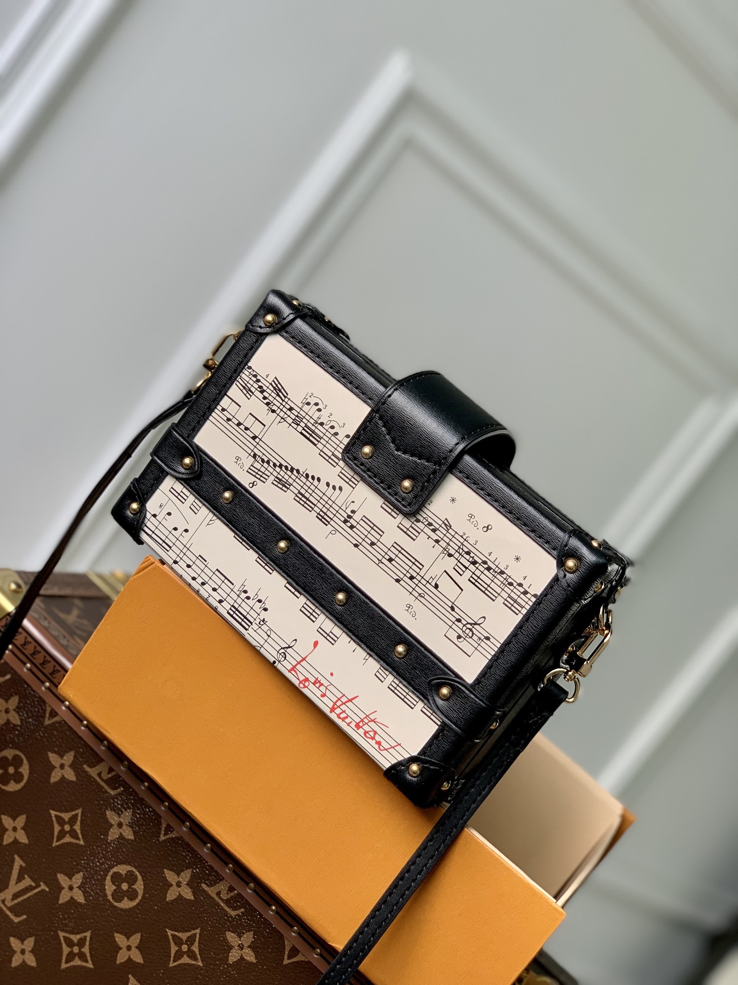 l**is V*t*n petite malle handbags-m22895-21 x 14 x 6cm