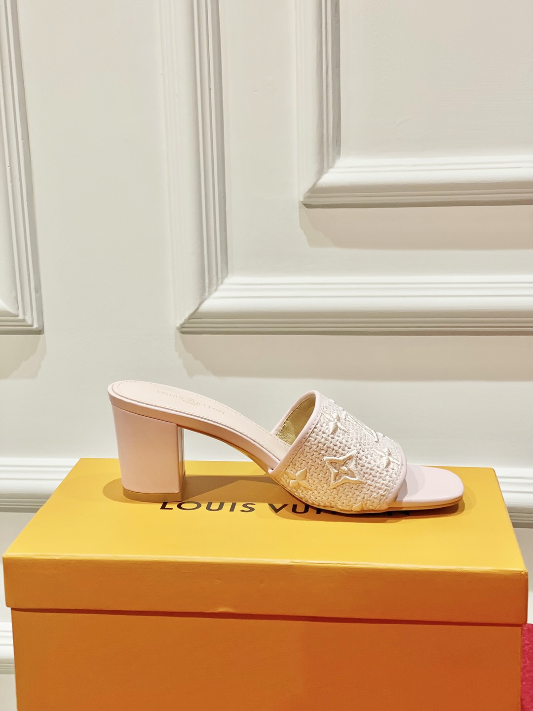 l**is V*t*n slippers-6.5cm