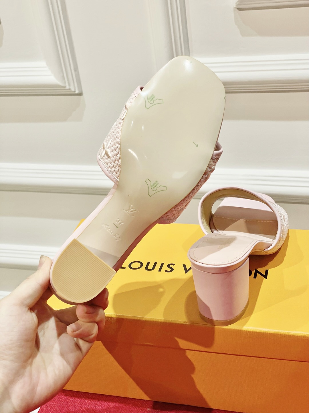 l**is V*t*n slippers-6.5cm