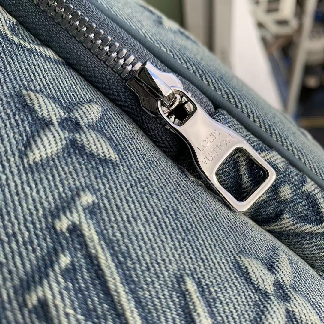 l**is V*t*n montsouris backpack-m22534-32*40*19cm