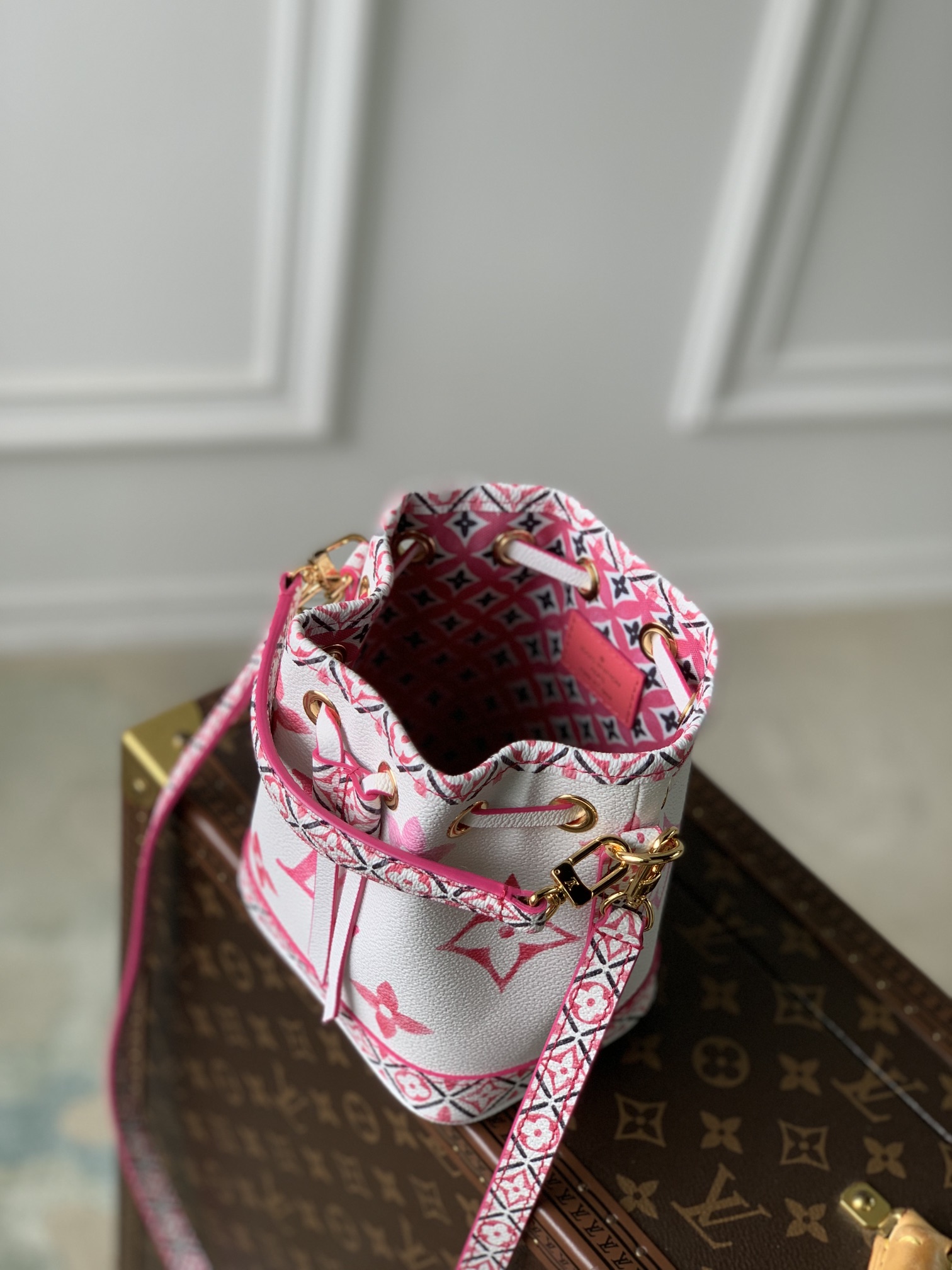 l**is V*t*n nano noé-13*16*10cm