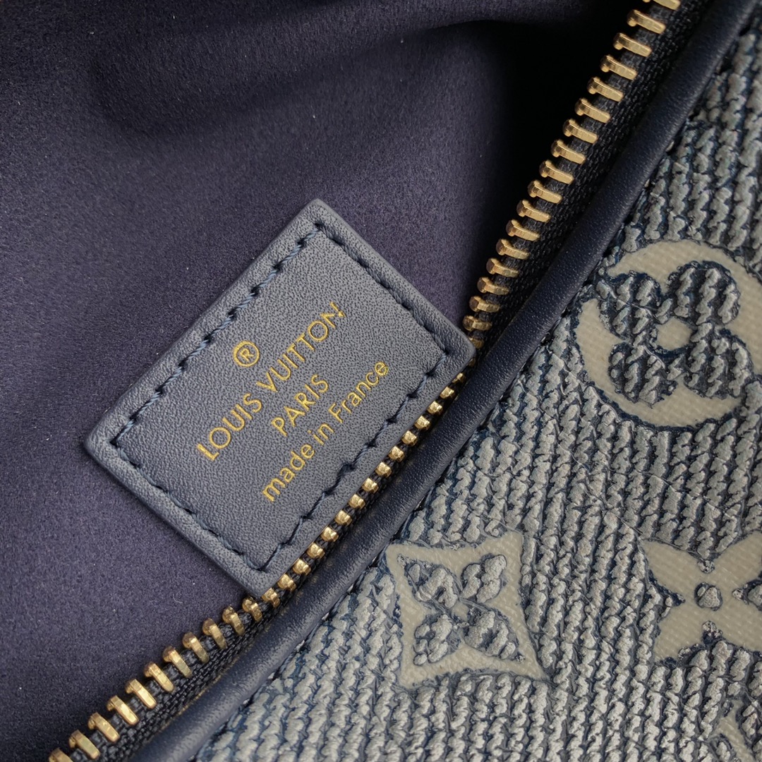 l**is V*t*n side trunk pm- m22944-21×14×6cm