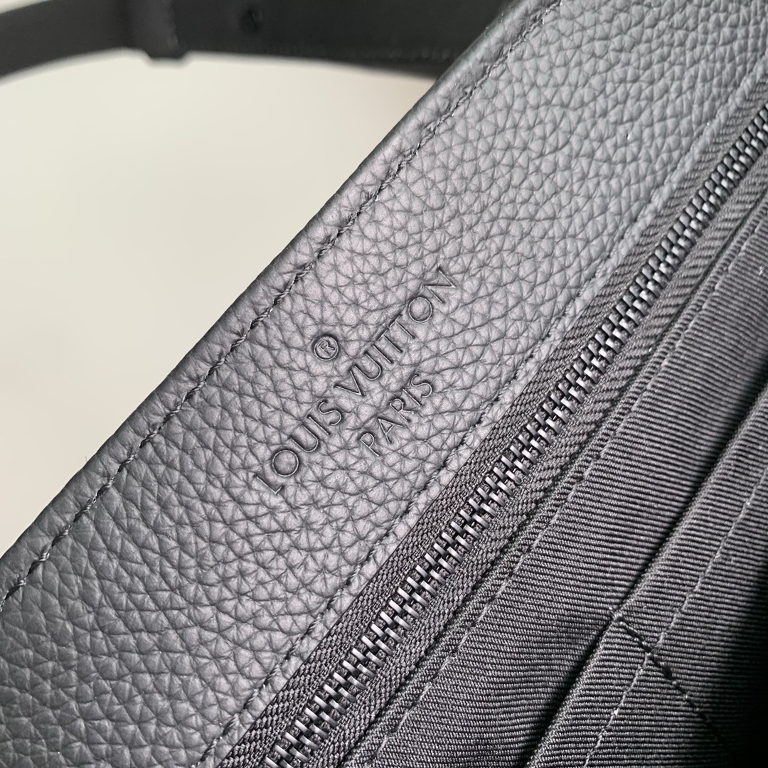 l**is V*t*n tote aerogram briefcase-m22481-38 x 32.5 x 13cm