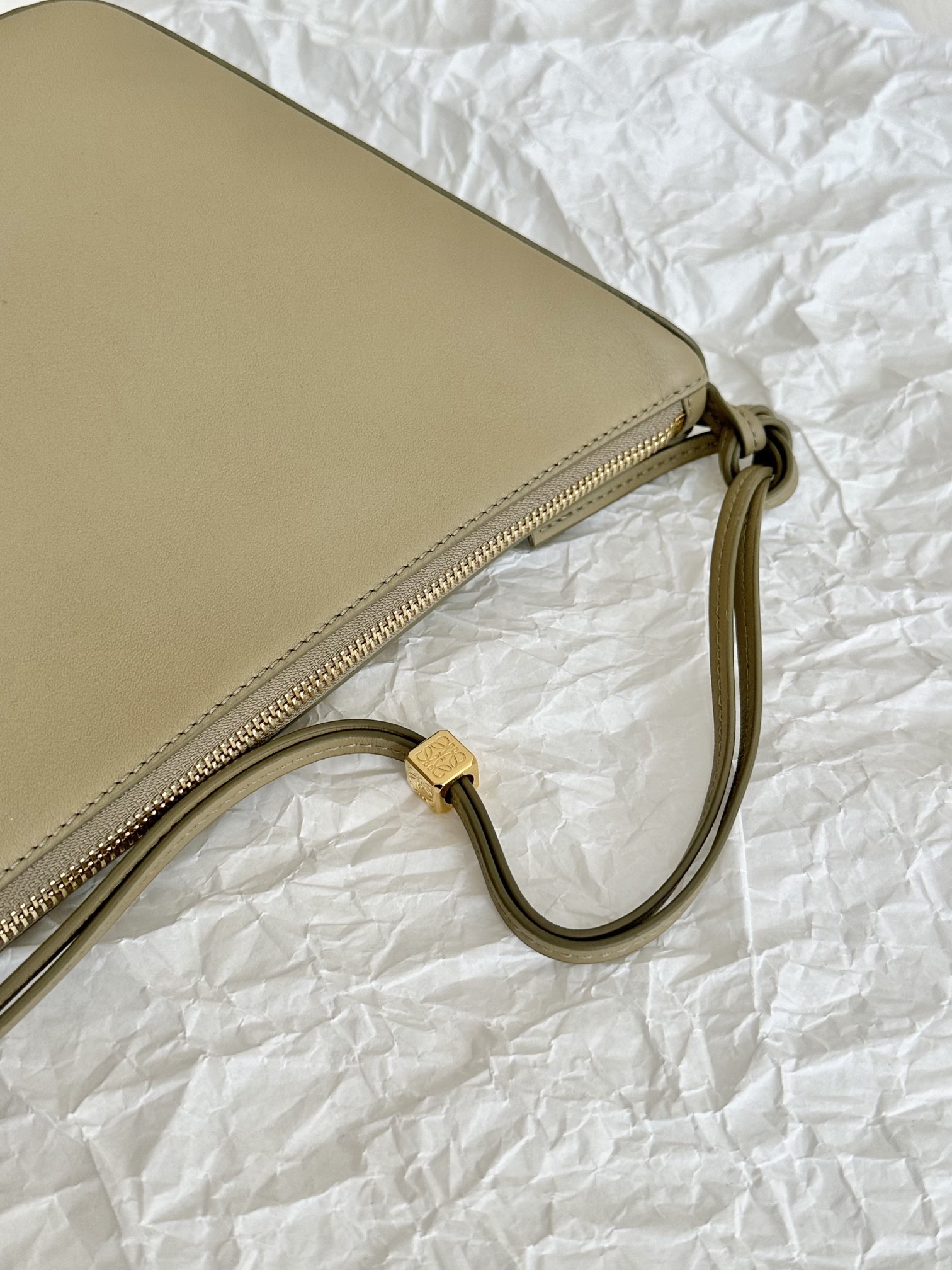 Loewe Hammock Hobo Bag-28*17*9.5CM