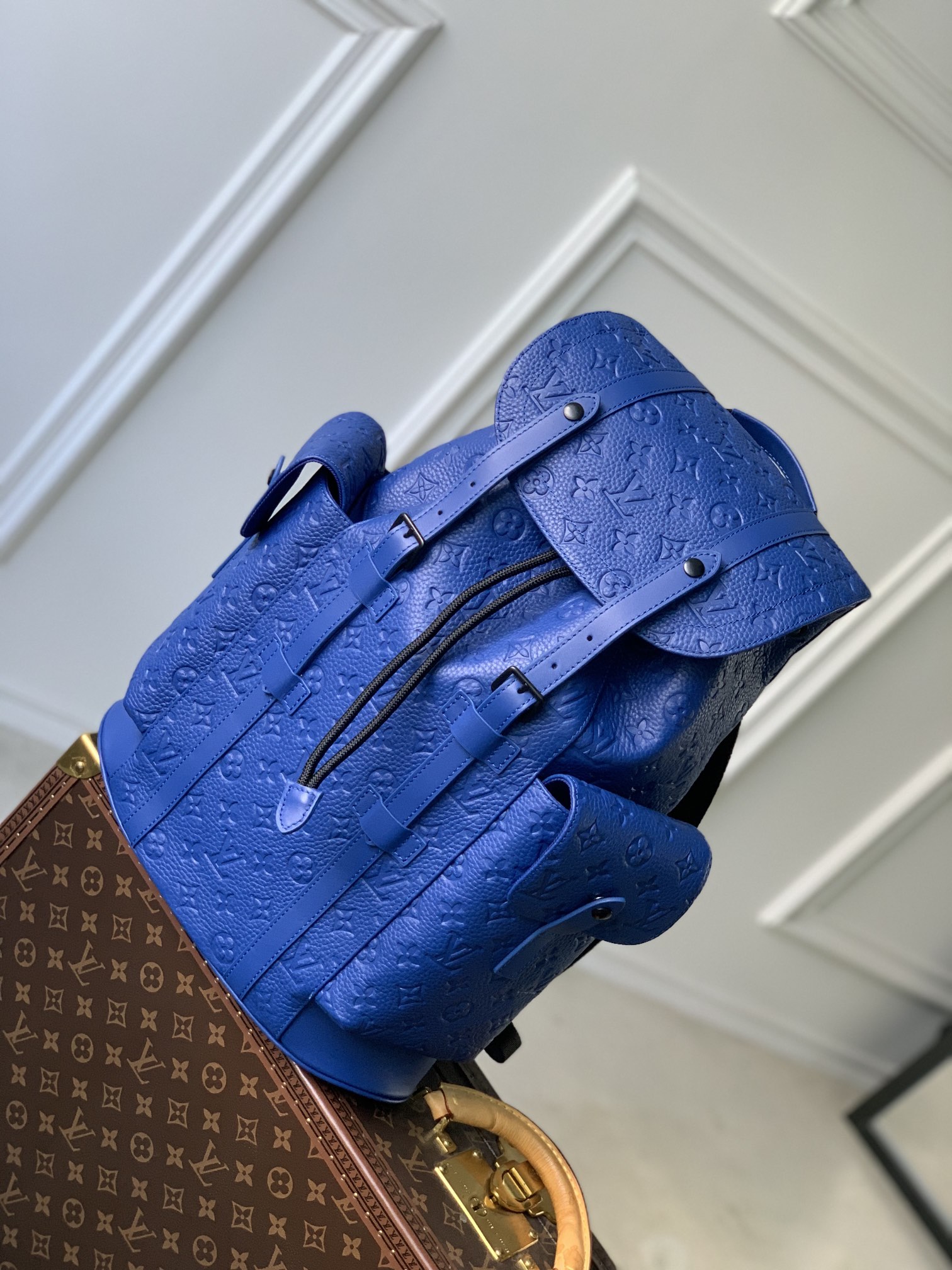 l**is V*t*n christopher backpack m46699-32*39*12cm