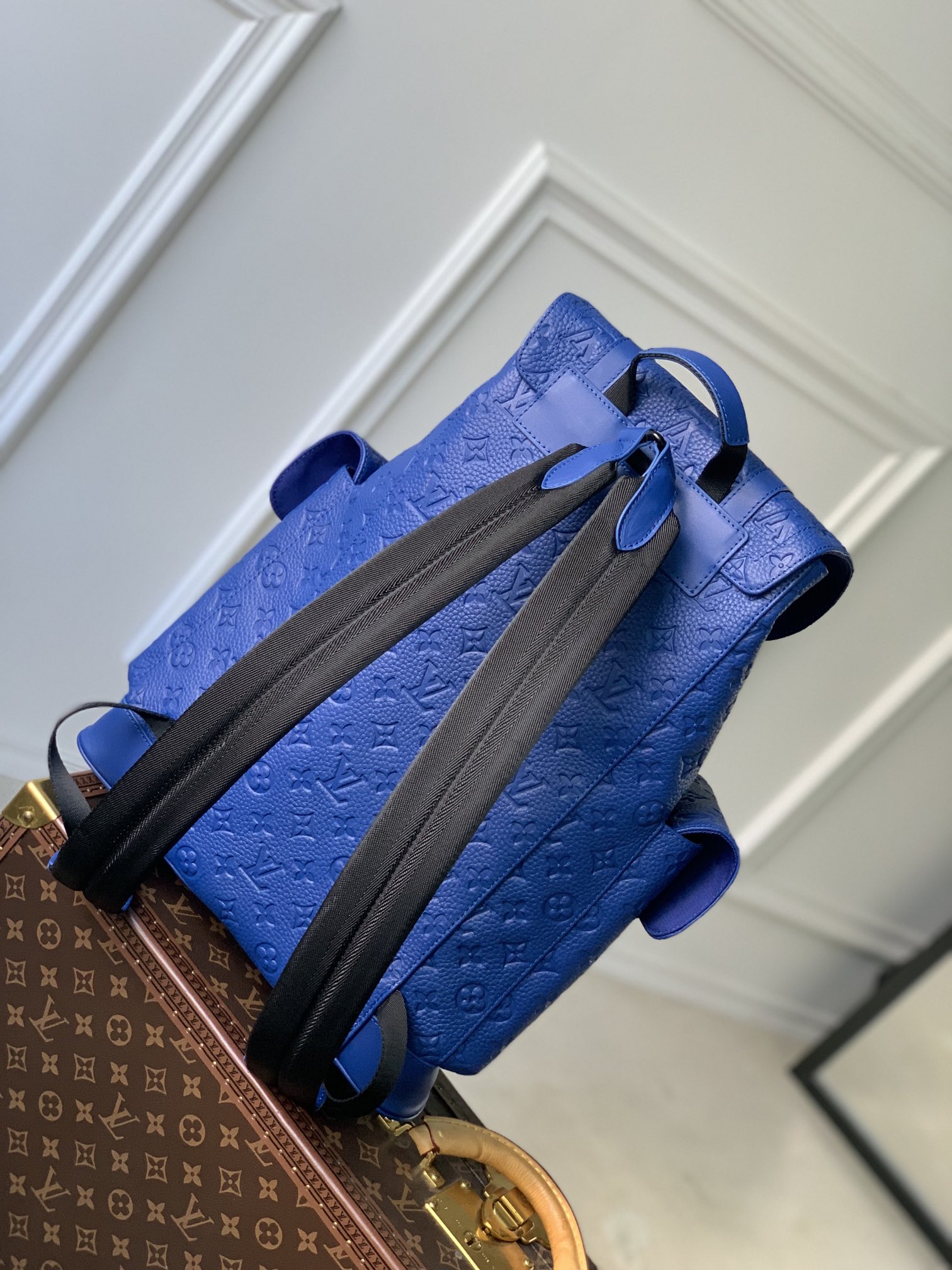 l**is V*t*n christopher backpack m46699-32*39*12cm