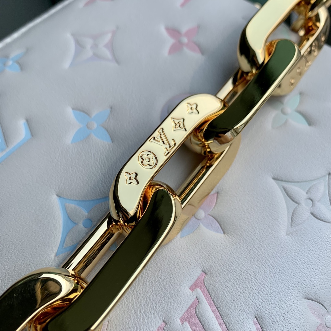 l**is V*t*n coussin bb bag-21*16*7 cm