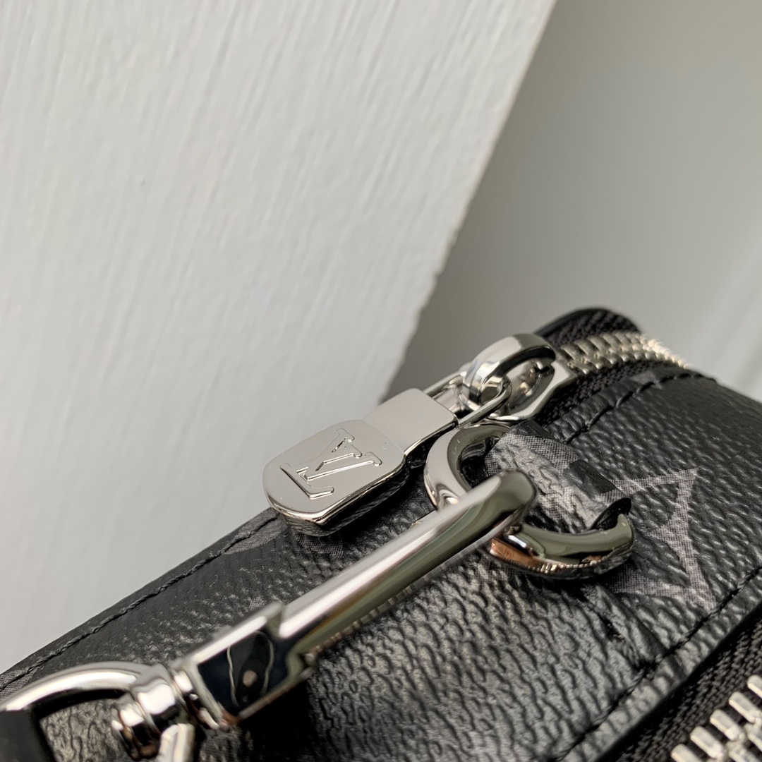 l**is V*t*n alpha wearable bag-m22481-18.5 x 11.0 x 6.5cm