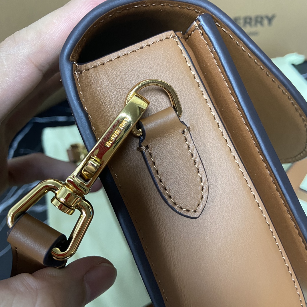 B**rry crossbody bag-19 x 6 x 16cm