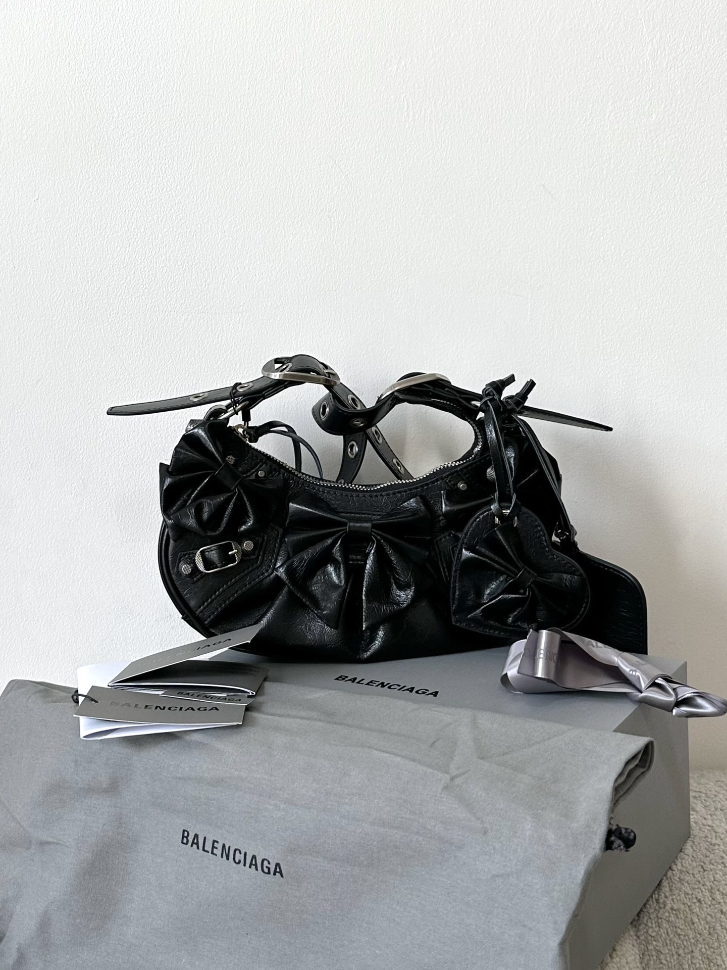 Balenciag Le Cagole Handbags-26x13x18CM