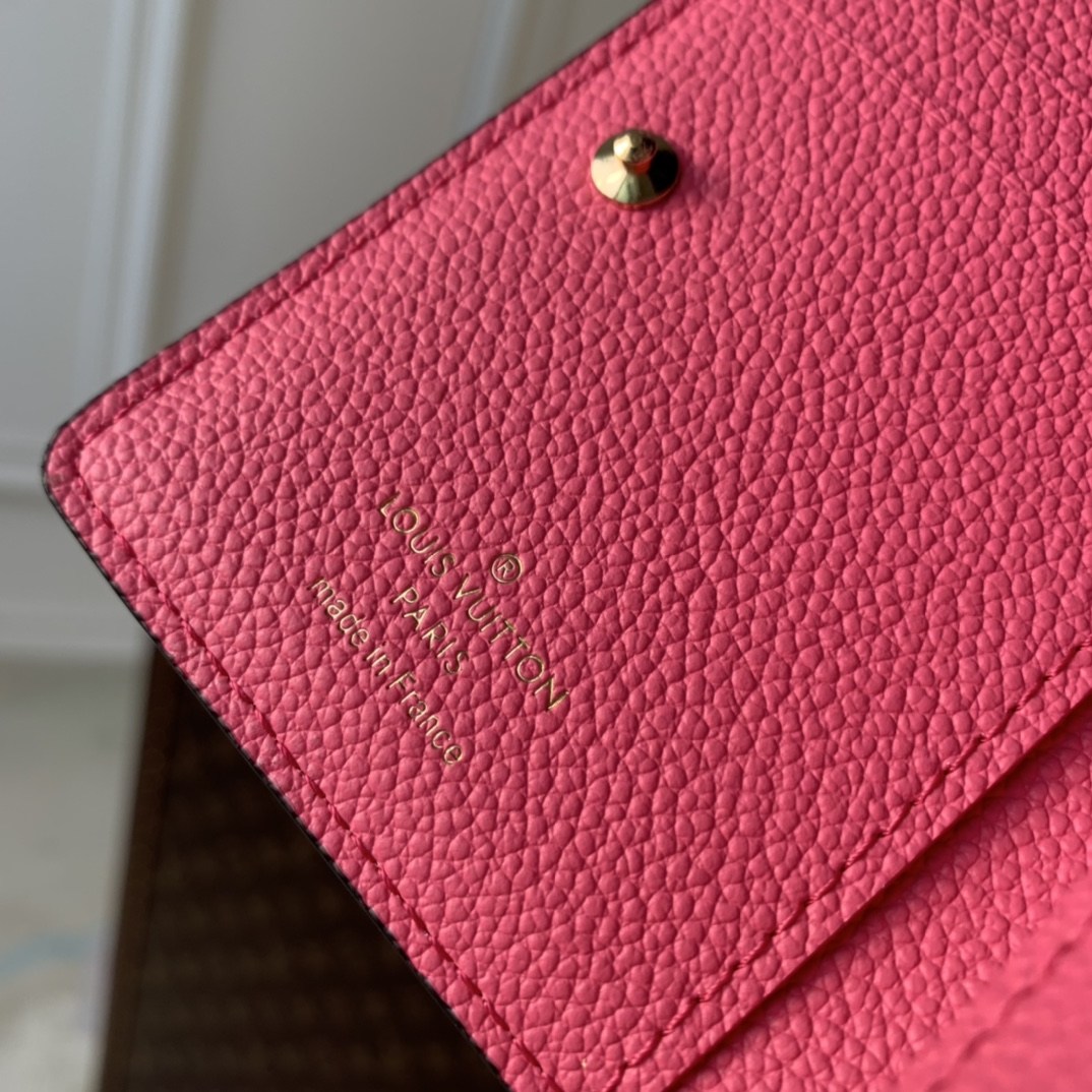 l**is V*t*n wallet-11×8.5×3.5cm