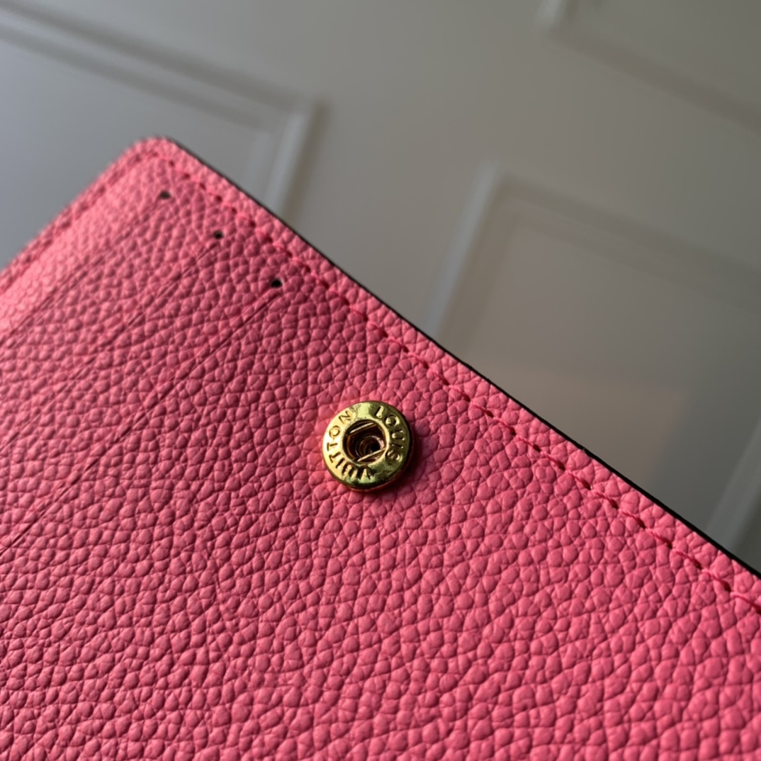 l**is V*t*n wallet-11×8.5×3.5cm