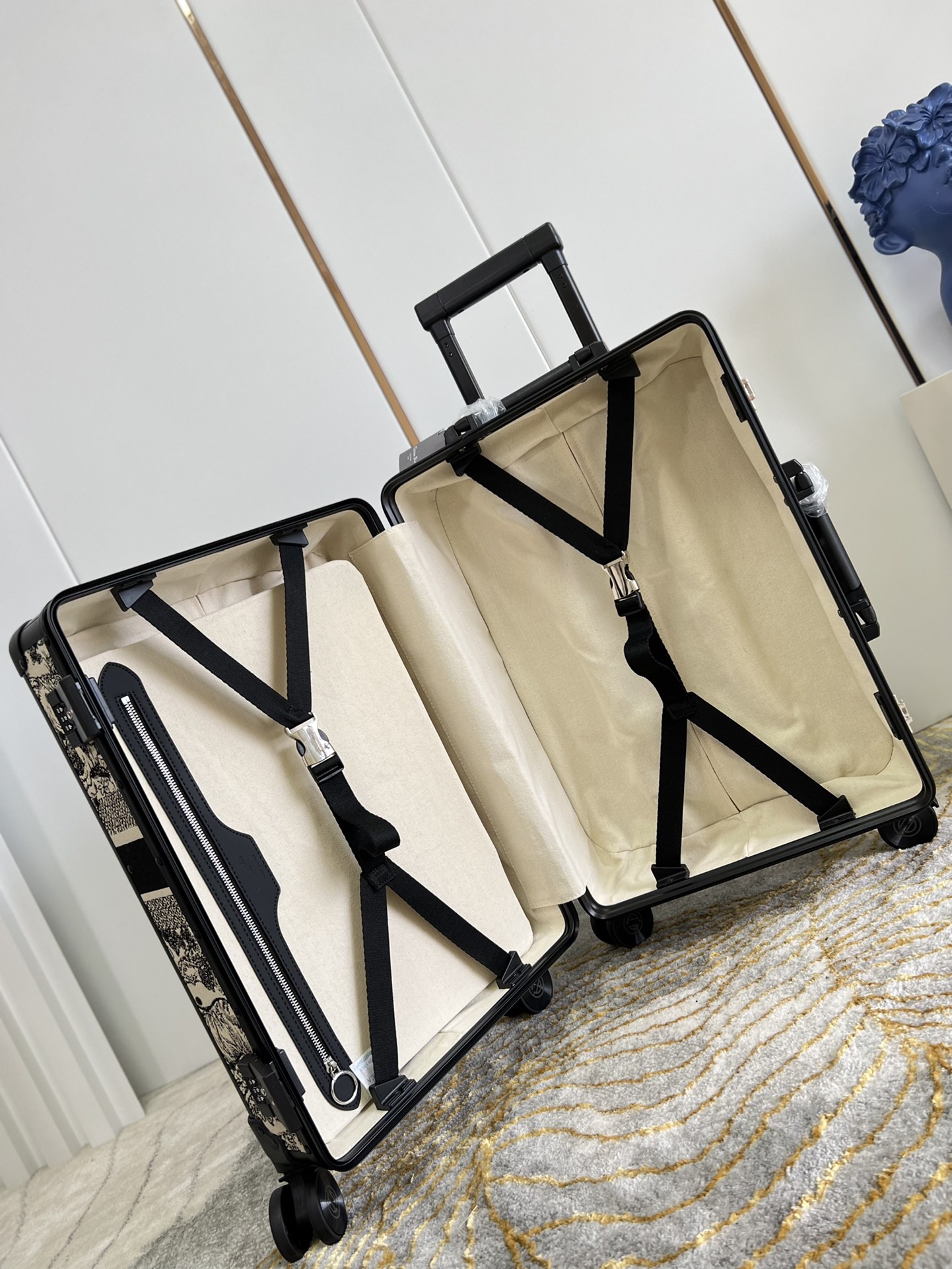 D*or oblique travel box-37*21*57cm