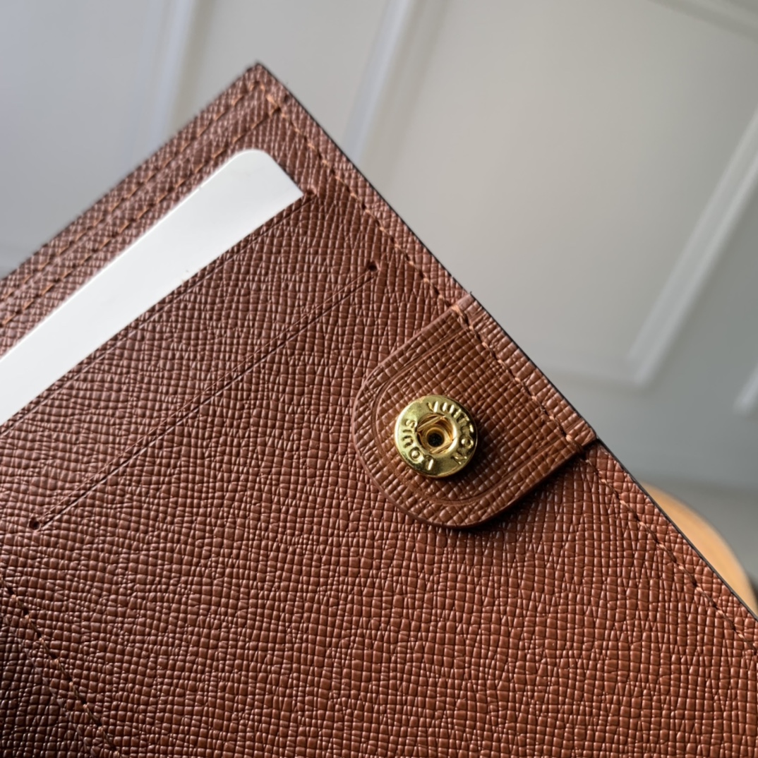 l**is V*t*n wallet- m82381-9×11.5×1.5cm