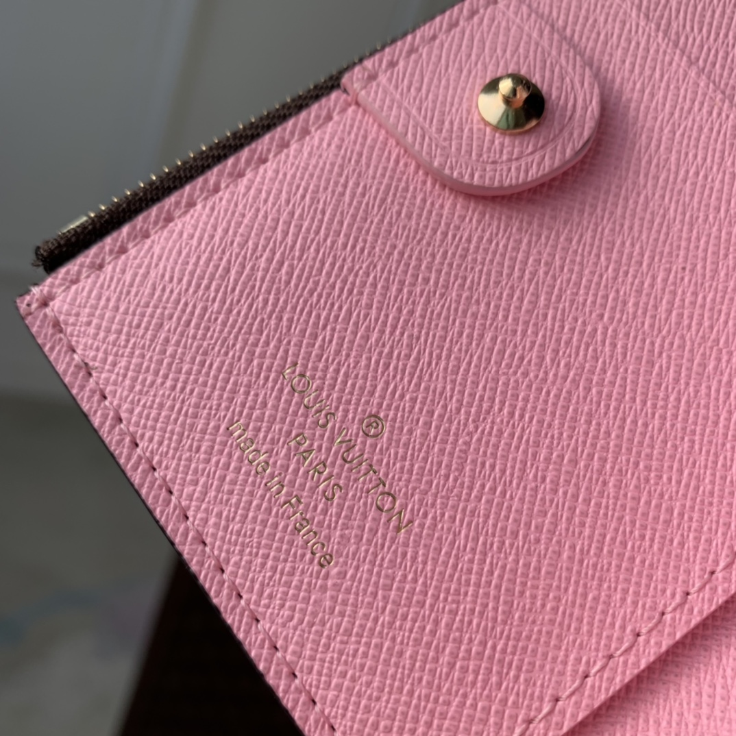 l**is V*t*n wallet- m82381-9×11.5×1.5cm