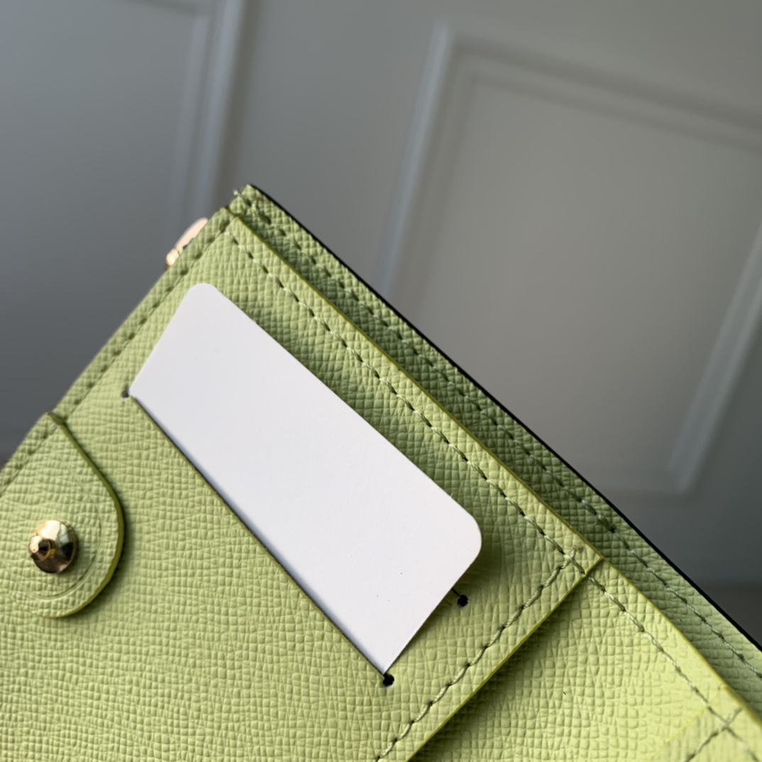 l**is V*t*n wallet- m82381-9×11.5×1.5cm