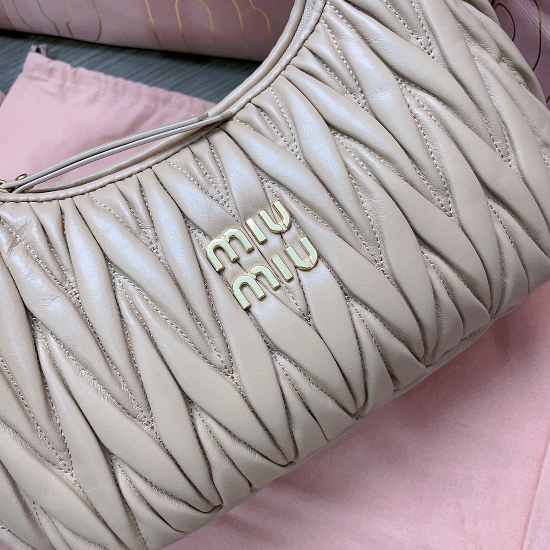 MiuMiu Bag-25X18X7CM